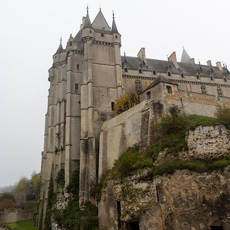 Maison Au Pied Du Chateau ชาโตว์ดอง ภายนอก รูปภาพ