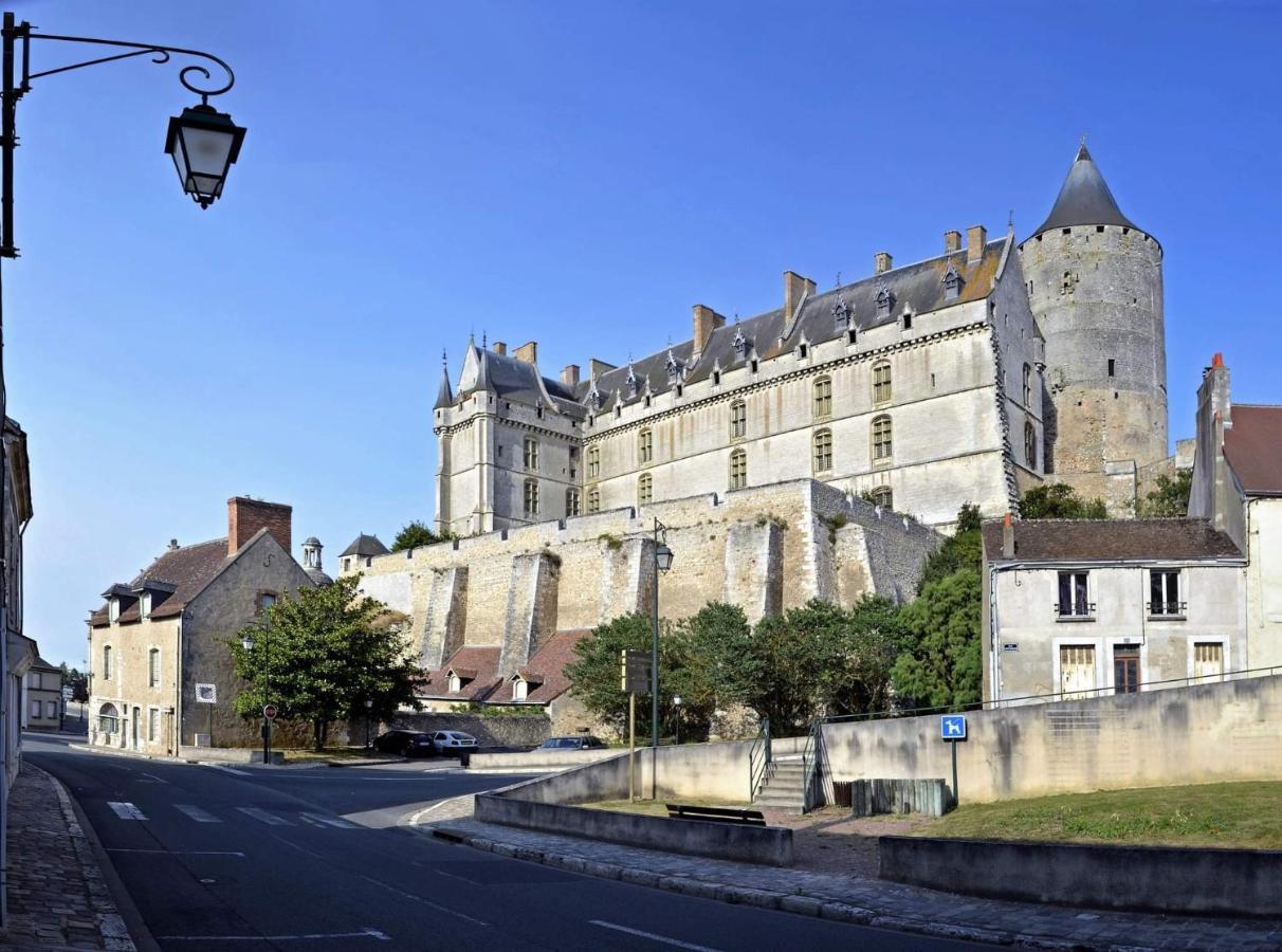 Maison Au Pied Du Chateau ชาโตว์ดอง ภายนอก รูปภาพ